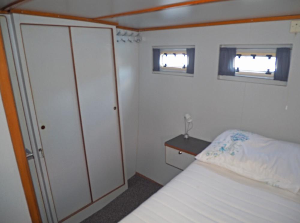 Aft cabin, Accommodation